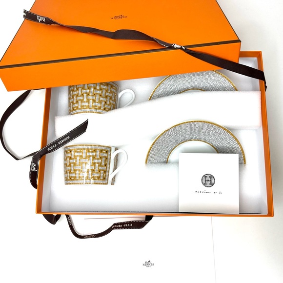 HERMES Porcelain Tea Cup & Saucer Set Mosaique Au 24 Gold 2 Cups 2 Saucers - Picture 1 of 6